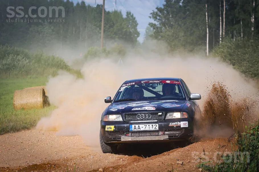 Audi Quattro 1998 photo 5