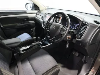 Mitsubishi Outlander 2017 photo 4