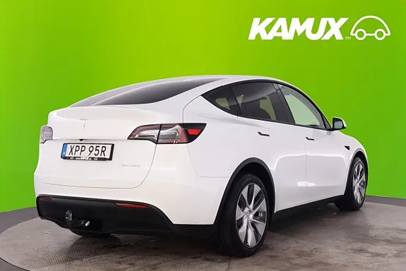 Tesla Model Y 2023 photo 4
