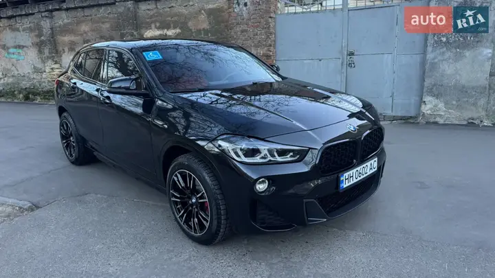 BMW X2