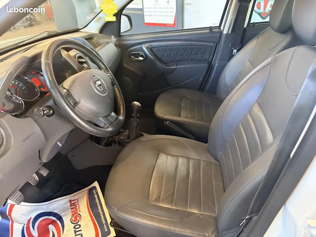 Dacia Duster 2015 photo 4