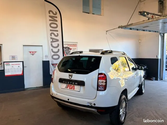 Dacia Duster 2015 photo 2