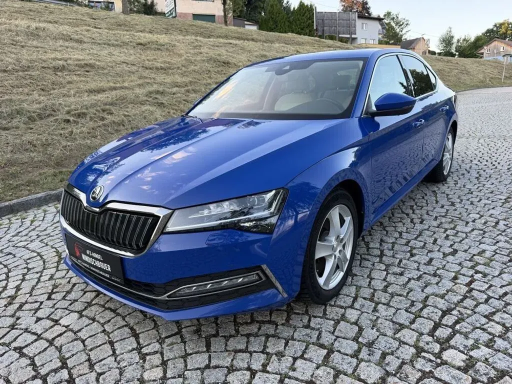 Skoda Superb 2020 photo 2