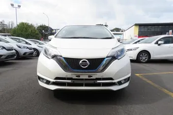 Nissan Note 2018 photo 3