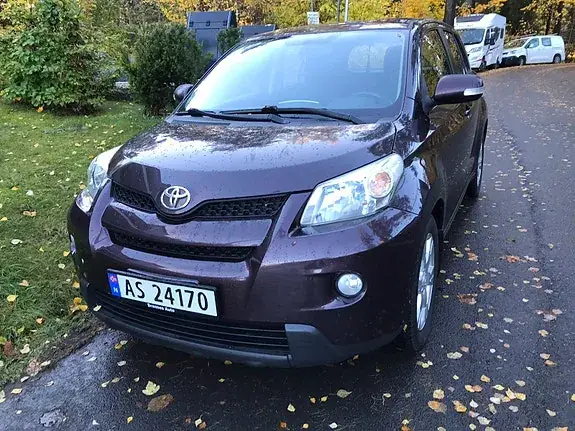 Toyota Urban Cruiser 2010 photo 2