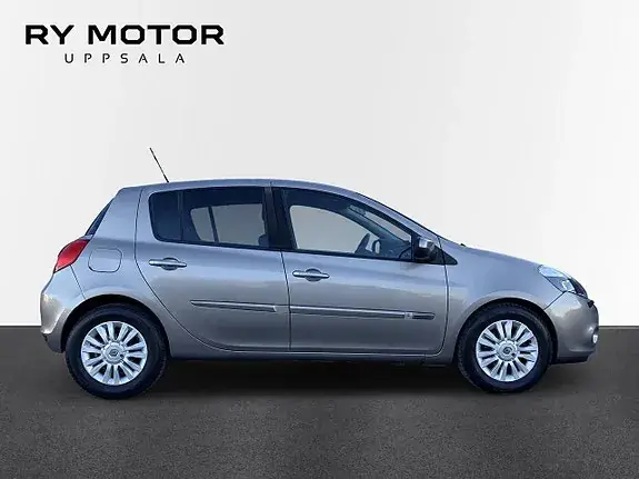 Renault Clio 2011 photo 5