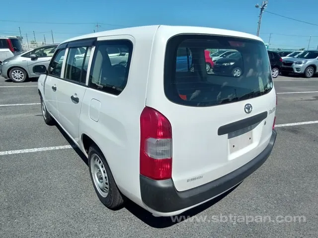 Toyota Probox 2018 photo 3
