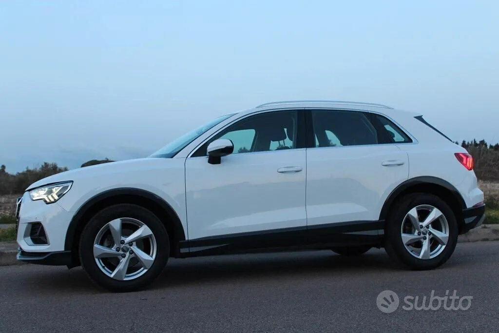 Audi Q3 2019 photo 2
