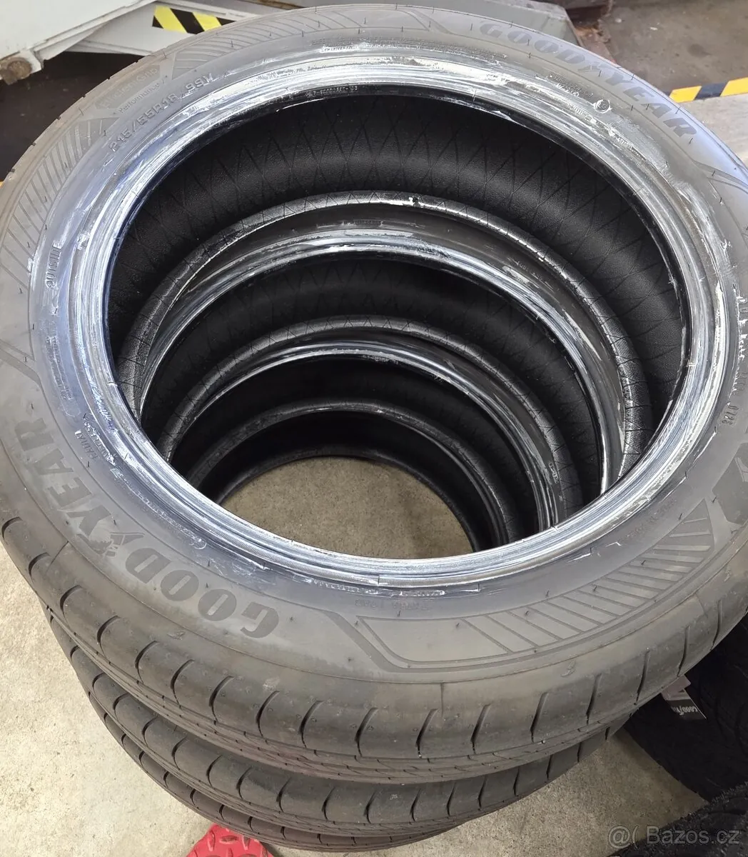 Goodyear Efficientgrip Performance 2 photo 2