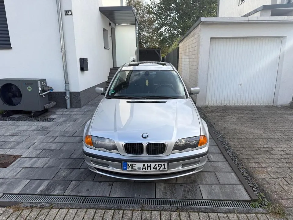 BMW 318I E46
