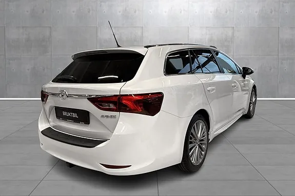 Toyota Avensis 2016 photo 5