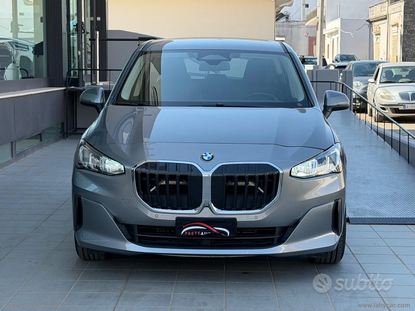 BMW 218D Active Tourer 2022 photo 2