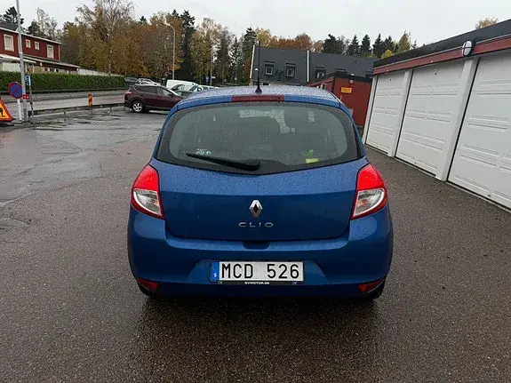 Renault Clio 2010 photo 3