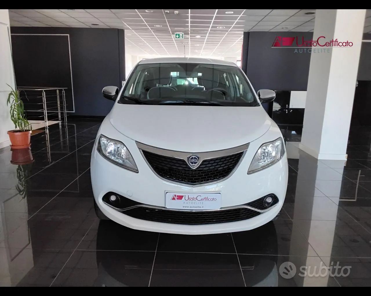 Lancia Ypsilon