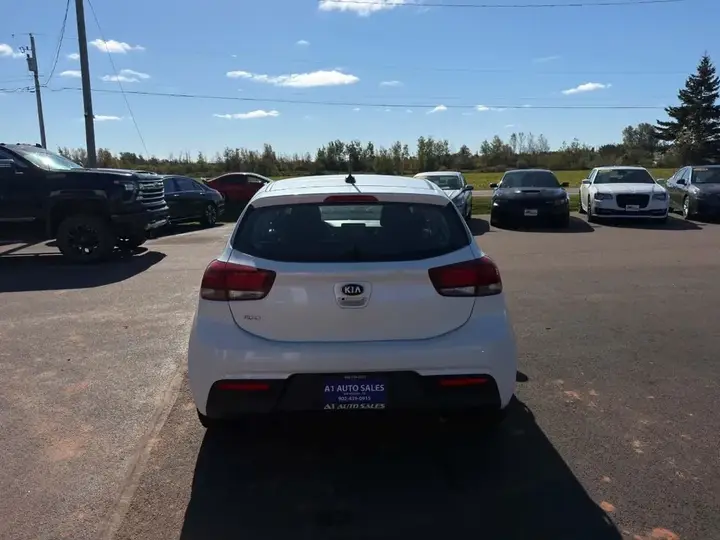 Kia Rio 2021 photo 5