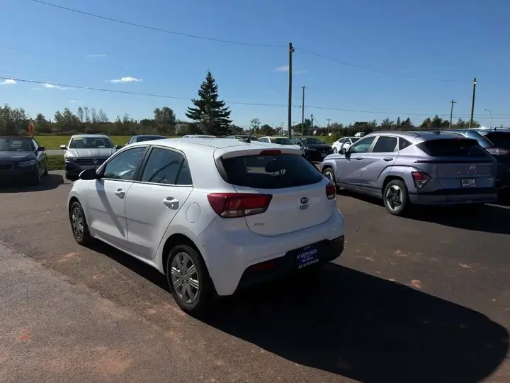 Kia Rio 2021 photo 4
