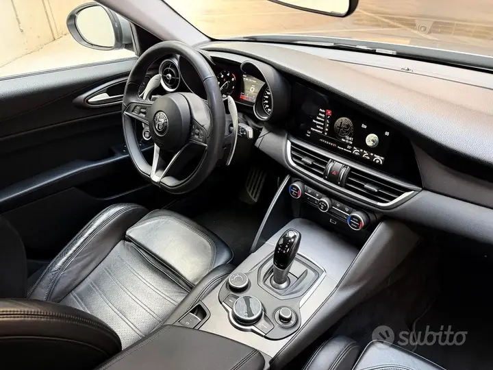 Alfa Romeo Giulia 2016 photo 5