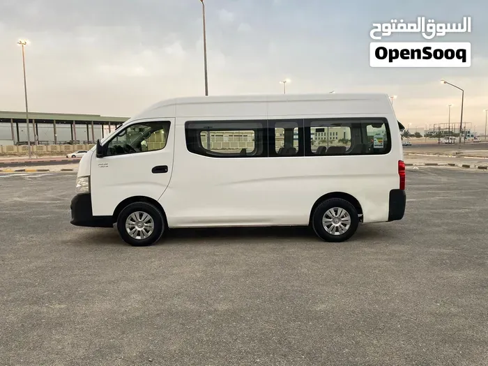 Nissan Urvan 2018 photo 4