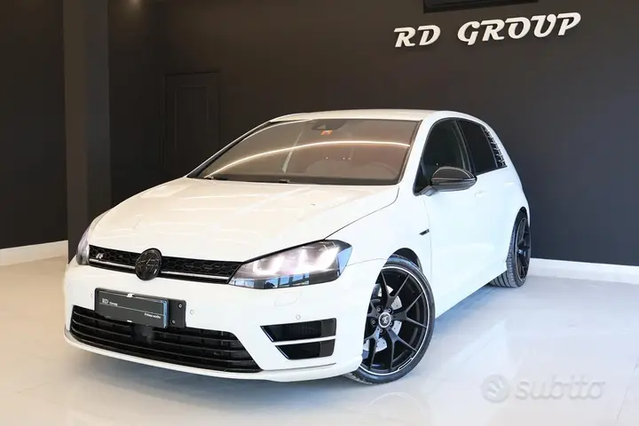 Volkswagen Golf R