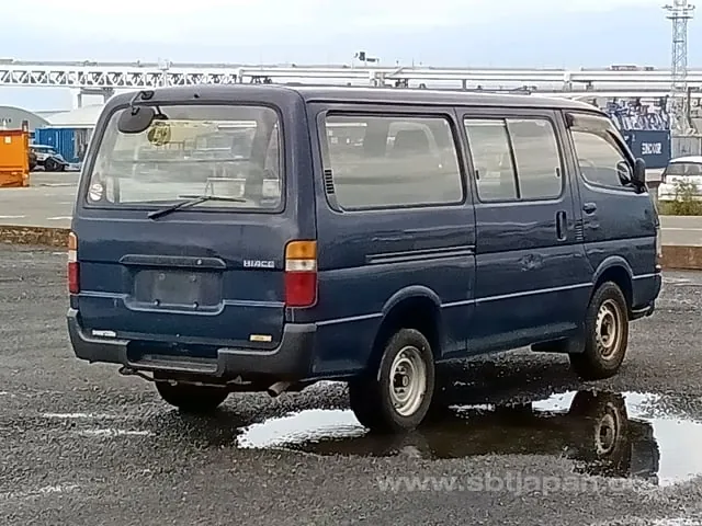 Toyota Hiace Van 2003 photo 4