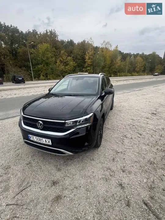 Volkswagen Taos 2022 photo 2