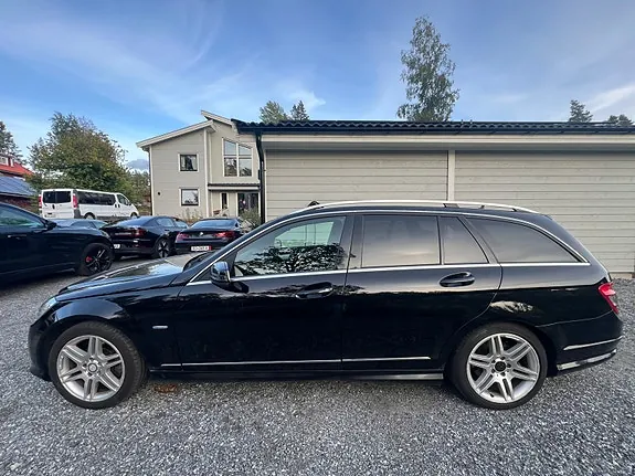 Mercedes-Benz C220 2011 photo 3