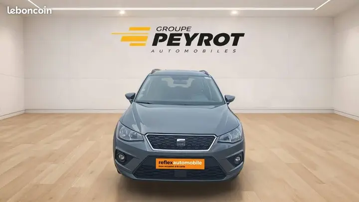Seat Arona 2019 photo 2