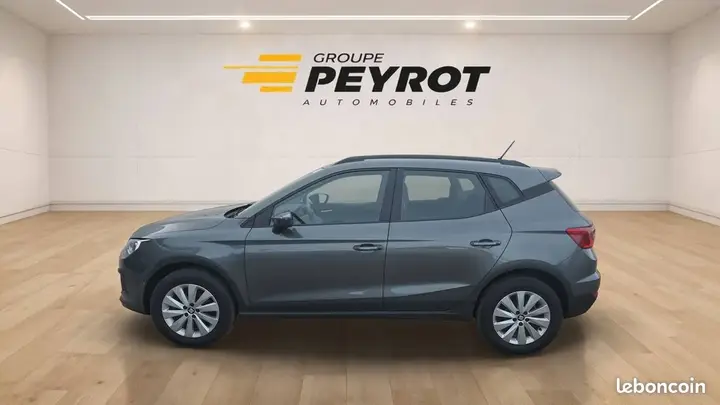 Seat Arona 2019 photo 3