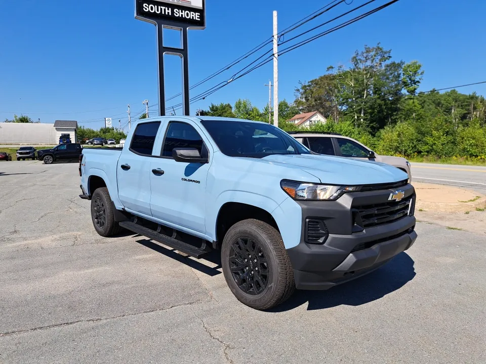 Chevrolet Colorado 2026 photo 2