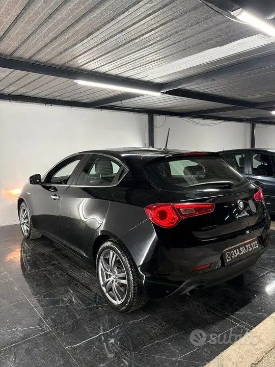 Alfa Romeo Giulietta 2014 photo 4