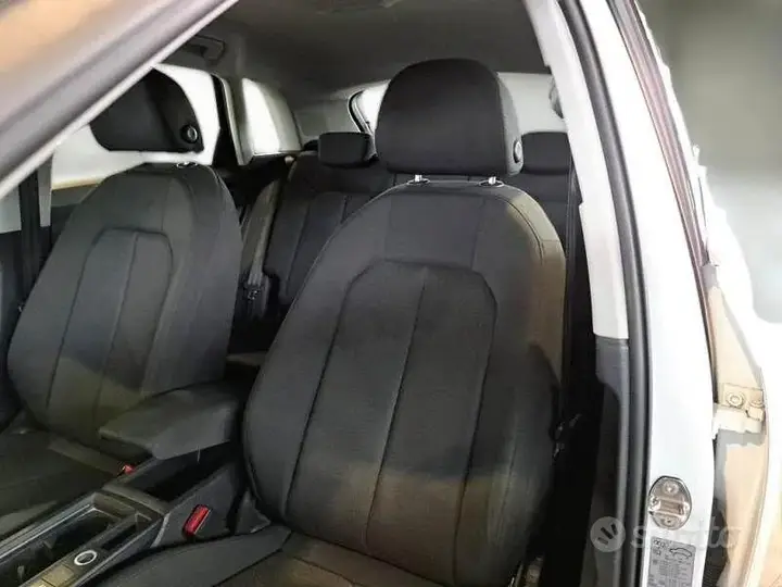 Audi Q3 2021 photo 4