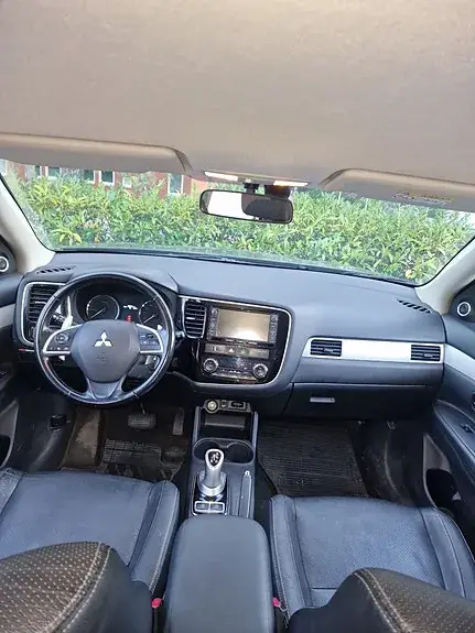 Mitsubishi Outlander 2014 photo 5