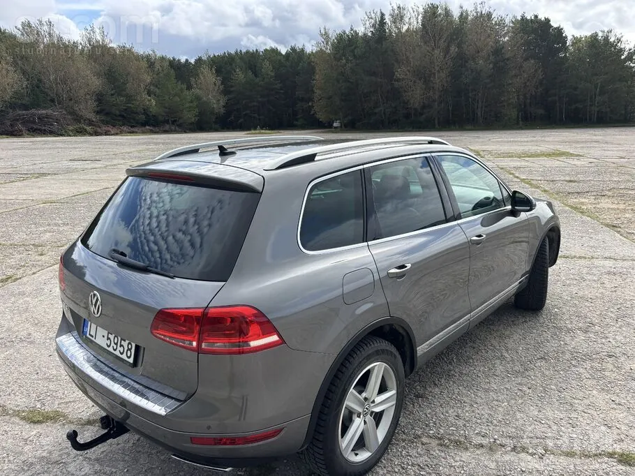 Volkswagen Touareg 2012 photo 4