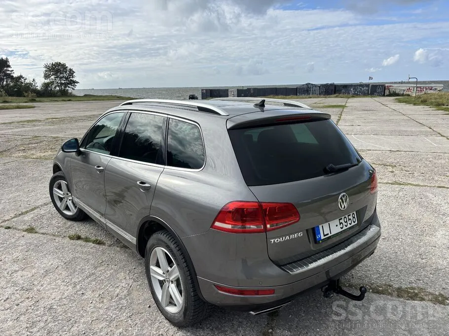 Volkswagen Touareg 2012 photo 3