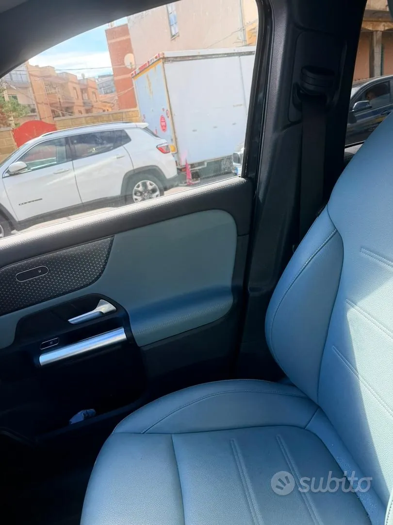 Mercedes-Benz Gla 2024 photo 5