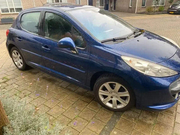 Peugeot 207