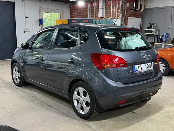 Kia Venga 2011 photo 4