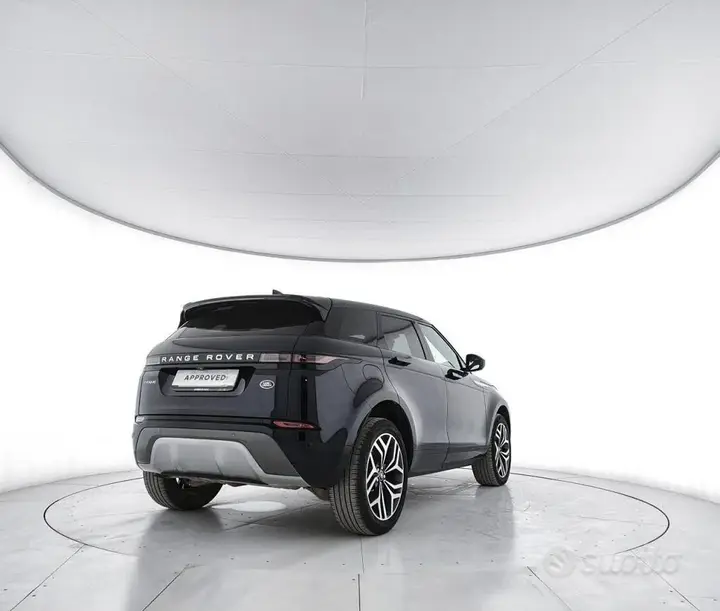 Land Rover Range Rover Evoque 2022 photo 2
