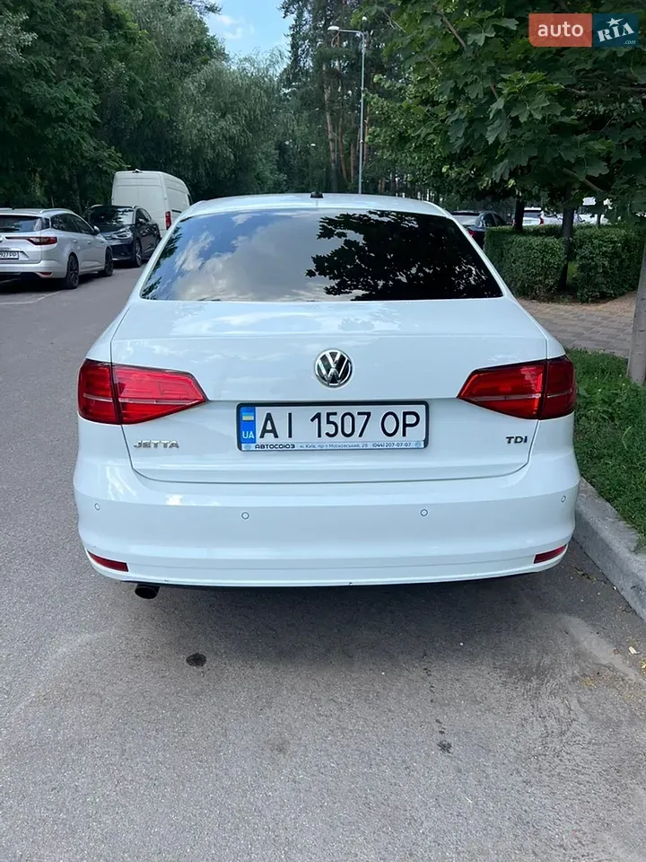 Volkswagen Jetta 2016 photo 2