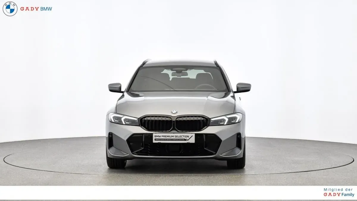 BMW 3 Series 2024 photo 2