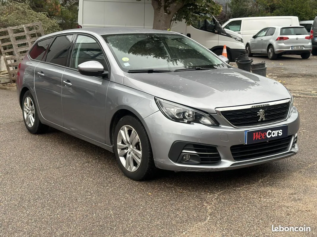 Peugeot 308 2014 photo 3