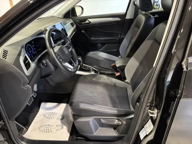 Volkswagen T-Roc 2025 photo 3
