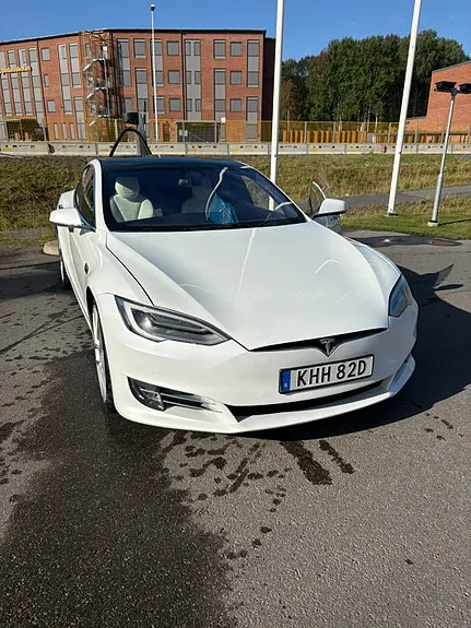 Tesla Model S 2019 photo 3