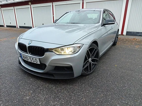 BMW 328I