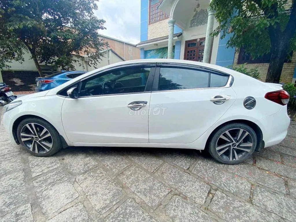 Kia Cerato 2012 photo 3