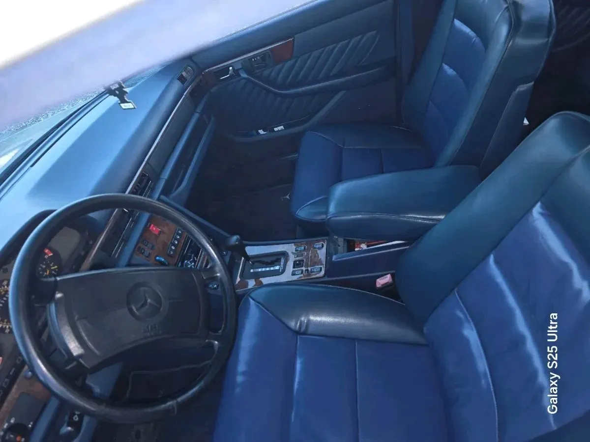 Mercedes-Benz S-Class 1990 photo 2