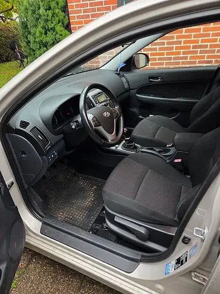 Hyundai I30 2010 photo 3