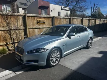 Jaguar Xf 2012 photo 2