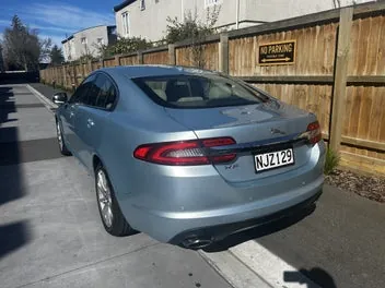 Jaguar Xf 2012 photo 4