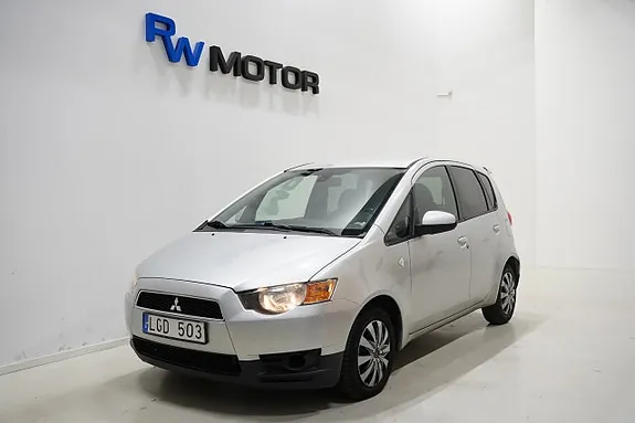Mitsubishi Colt 2011 photo 2
